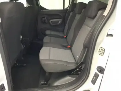 Photo 25 Toyota Proace  City Verso Medium 1.2L 130  VVT-i BVA8