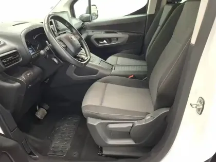 Photo 26 Toyota Proace  City Verso Medium 1.2L 130  VVT-i BVA8