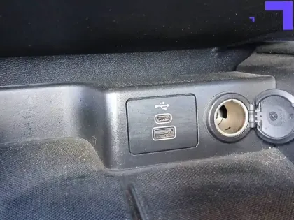 Photo 29 Ford Kuga  2.5 Duratec 190 ch FlexiFuel FHEV E85 Powershift
