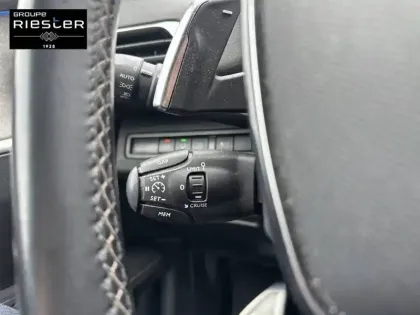 Photo 19 Peugeot 3008  Hybrid 225 e-EAT8