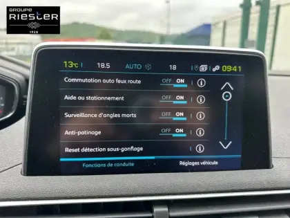 Photo 27 Peugeot 3008  Hybrid 225 e-EAT8