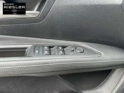 Photo 17 Peugeot 3008  Hybrid 225 e-EAT8