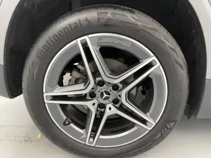 Photo 18 Mercedes GLA  180 d 8G-DCT