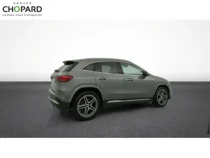 Photo 8 Mercedes GLA  180 d 8G-DCT