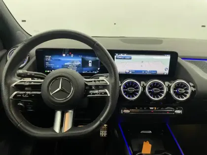 Photo 21 Mercedes GLA  180 d 8G-DCT