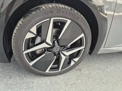 Photo 10 Peugeot 208  Hybrid 110 e-DCS6