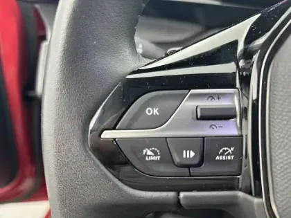 Photo 38 Peugeot 308  PHEV 180 e-EAT8