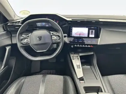 Photo 27 Peugeot 308  PHEV 180 e-EAT8