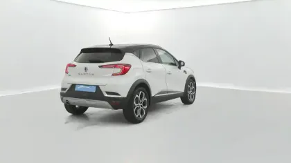 Photo 13 Renault Captur  TCe 140 - 21