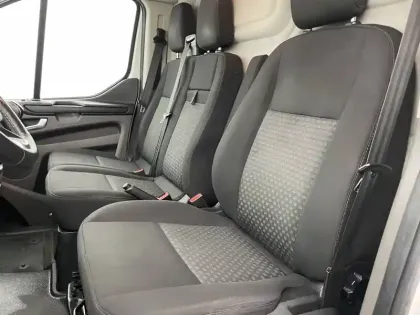 Photo 13 Ford Transit  CUSTOM FOURGON 280 L1H1 2.0 ECOBLUE 130