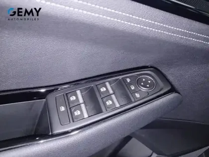 Photo 15 Renault Austral  full hybrid E-Tech 200 ch