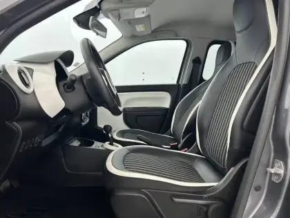 Photo 40 Renault Twingo  III Achat Intégral - 21