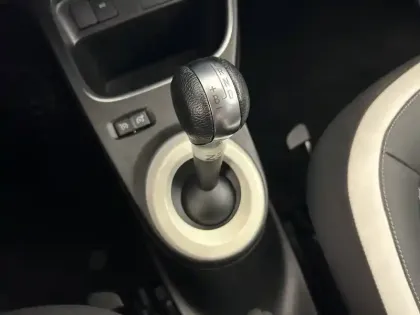 Photo 44 Renault Twingo  III Achat Intégral - 21