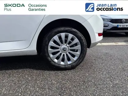Photo 11 Skoda Fabia  1.0 MPI 60 ch BVM5