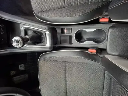 Photo 34 Renault Captur  TCe 90 - 21