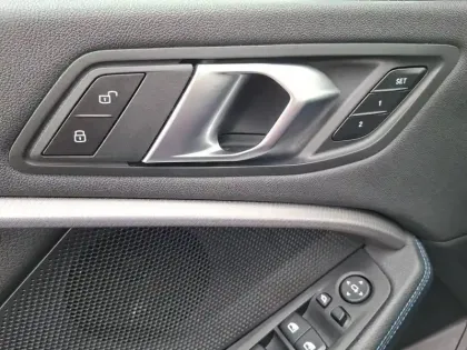 Photo 24 BMW Serie 1 118d 150 ch BVA8