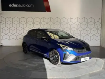 Photo 39 Renault Clio  E-Tech full hybrid 145