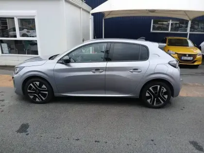 Photo 7 Peugeot 208  Hybrid 100 e-DCS6