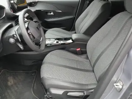 Photo 8 Peugeot 208  Hybrid 100 e-DCS6