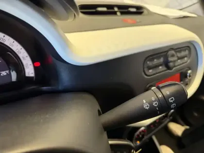 Photo 30 Renault Twingo  III E-Tech