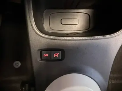 Photo 35 Renault Twingo  III E-Tech