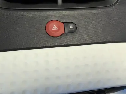 Photo 36 Renault Twingo  III E-Tech