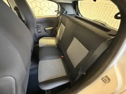 Photo 17 Renault Twingo  III E-Tech