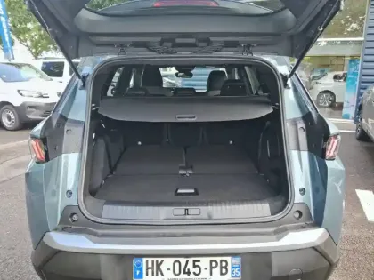 Photo 49 Peugeot 5008  Plug-in Hybrid 225 ch e-DCS7