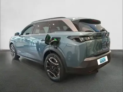 Photo 28 Peugeot 5008  Plug-in Hybrid 225 ch e-DCS7