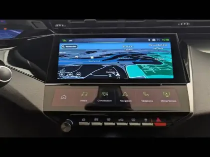 Photo 15 Peugeot 408  Hybrid 136 e-DCS6