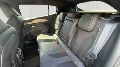 Photo 50 Peugeot 408  Hybrid 136 e-DCS6