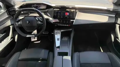 Photo 51 Peugeot 408  Hybrid 136 e-DCS6