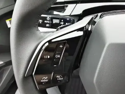 Photo 21 Peugeot 3008  Hybrid 136 e-DCS6