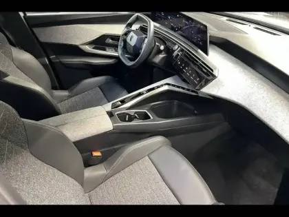 Photo 9 Peugeot 3008  Hybrid 136 e-DCS6