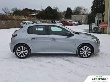 Photo 35 Peugeot 208  PureTech 75 S&S BVM5