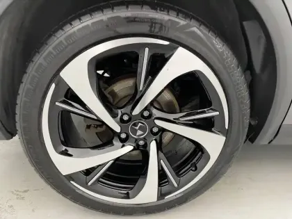Photo 18 DS DS 7 DS7 Crossback Hybride E-Tense 225 EAT8
