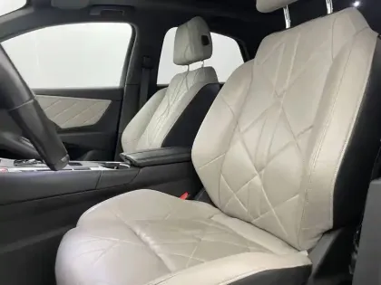 Photo 13 DS DS 7 DS7 Crossback Hybride E-Tense 225 EAT8