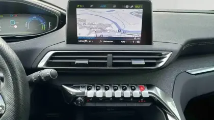 Photo 13 Peugeot 3008  Hybrid 225 e-EAT8