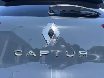 Photo 20 Renault Captur  E-Tech hybride 145