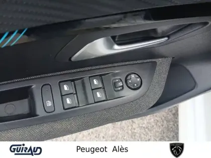 Photo 12 Peugeot 208  PureTech 100 S&S BVM6