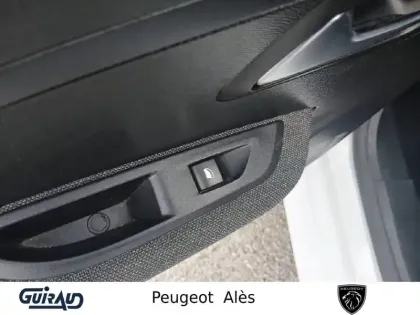 Photo 13 Peugeot 208  PureTech 100 S&S BVM6