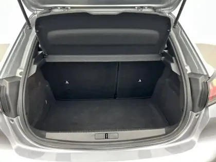 Photo 27 Peugeot 208  PureTech 75 S&S BVM5