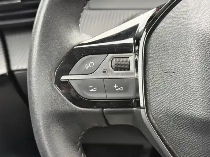 Photo 18 Peugeot 208  PureTech 75 S&S BVM5 Style
