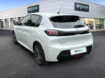 Photo 29 Peugeot 208  PureTech 75 S&S BVM5 Style