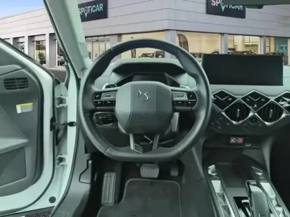 Photo 11 DS DS 3 DS3 Crossback PureTech 130 EAT8 Toits de Paris