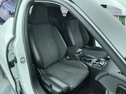 Photo 8 DS DS 3 DS3 Crossback PureTech 130 EAT8 Toits de Paris