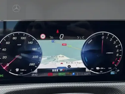 Photo 18 Mercedes CLA  250 e Hybrid EQ Coupé AMG 