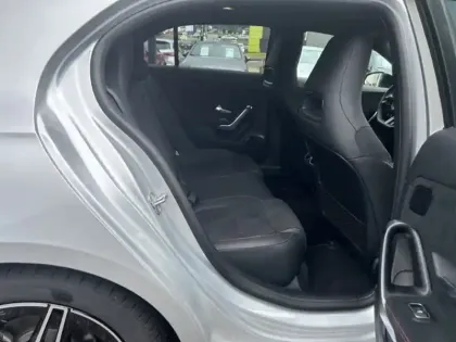 Photo 17 Mercedes Classe A A 180 AMG Line