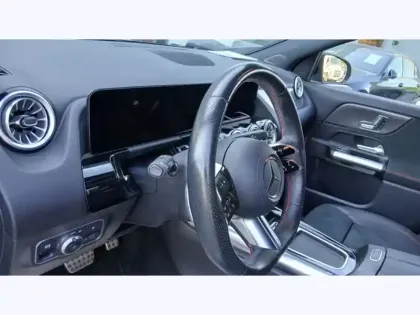 Photo 14 Mercedes GLA 250 e AMG Line