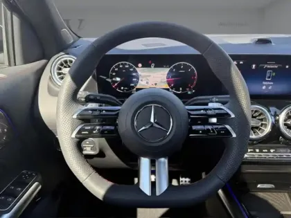 Photo 9 Mercedes GLA 200 d Edition 140